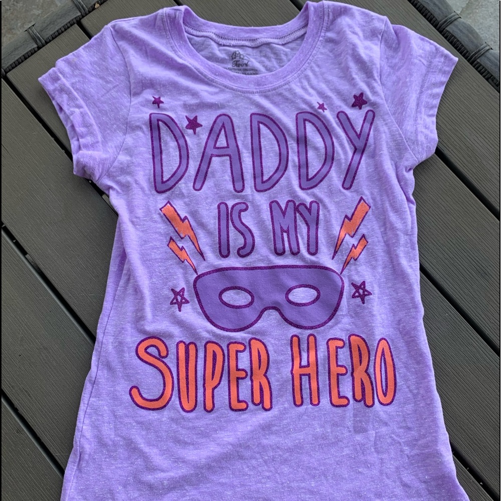 Daddy's my Superhero Shirt size 10/12
Never Worn